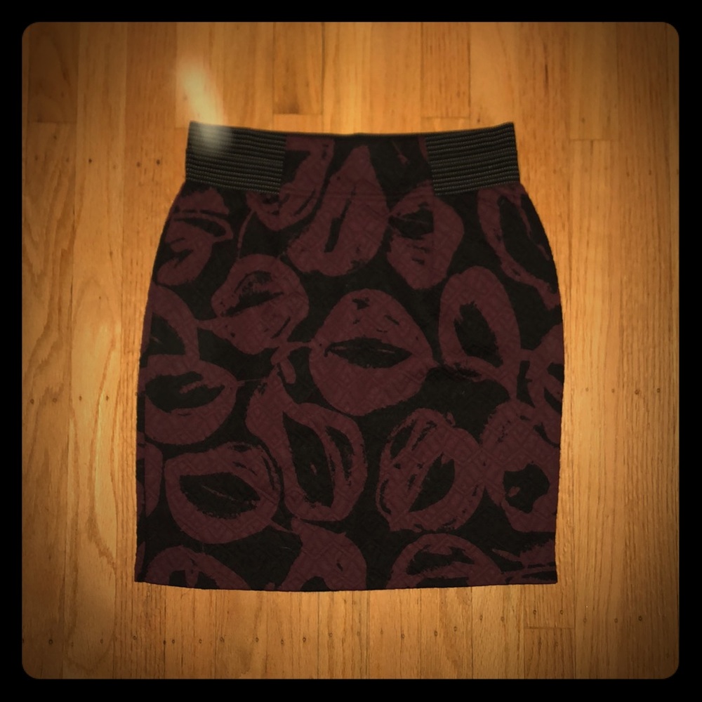 Weston Wear Lip Print Quilted Pencil Skirt